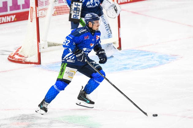 Straubing Tigers vs. Krefeld Pinguine, Ice Hockey, German Ice Hockey League, Penny DEL, Matchday 1, 2026–2027 Season, September 23, 2026, Marcel Brandt, Straubing Tigers, Men s Ice Hockey, German Ice Hockey League, Penny DEL, Matchday 1, 2026–2027 season on September 20, 2026, at the Eisstadion am Pulverturm, Straubing Tigers (blue) vs. Krefeld Pinguine (white)