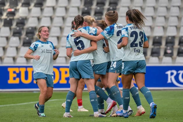Celebration after Cornelia Kramer scores the 1-1 goal for Bayer 04 Leverkusen Women, 07 GER, SC Freiburg vs. Bayer 04 Leverkusen, Women s Soccer, Bundesliga, Matchday 5, 2026–2027 Season, September 20, 2026 DFB regulations prohibit any use of photographs as image sequences and or quasi-video GER, SC Freiburg vs. Bayer 04 Leverkusen, Women’s Soccer, Bundesliga, Matchday 5, 2026–2027 Season, September 20, 2026, Freiburg Copyright: xEibner-Pressefotox EP_THS