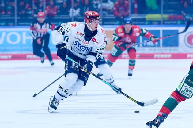 Vadim Schreiner, Schwenninger Wild Wings, 13 GER, Augsburger Panther vs. Schwenninger Wild Wings, Ice Hockey, PENNY DEL, Matchday 2, 2026–2027 Season, September 20, 2026 GER, Augsburger Panther vs. Schwenninger Wild Wings, Ice Hockey, PENNY DEL, Matchday 2, 2026–2027 Season, September 20, 2026 Germany Copyright: xEibner-Pressefoto GeraldxOelze-dexStoppanyx EP_ODS