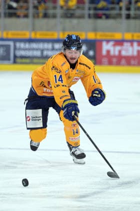Louis Anders Lausitzer Fuechse, 14 on the Puck: Bietigheim Steelers vs. Lausitzer Fuechse, Ice Hockey, DEL 2, 2026–2027 Season, September 20, 2026, Bietigheim Steelers vs. Lausitzer Fuechse, Ice Hockey, DEL 2, 2026–2027 Season, September 20, 2026, Bietigheim Copyright: xEibner-Pressefotox EP_TBR