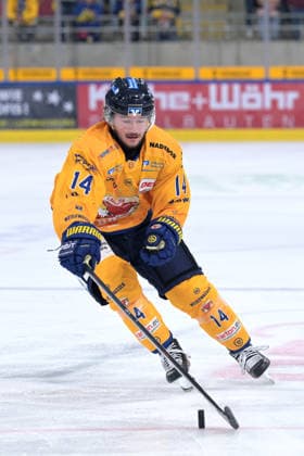 Louis Anders Lausitzer Fuechse, 14 on the Puck: Bietigheim Steelers vs. Lausitzer Fuechse, Ice Hockey, DEL 2, 2026–2027 Season, September 20, 2026, Bietigheim Steelers vs. Lausitzer Fuechse, Ice Hockey, DEL 2, 2026–2027 Season, September 20, 2026, Bietigheim Copyright: xEibner-Pressefotox EP_TBR