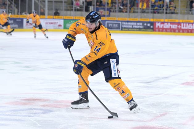 Louis Anders Lausitzer Fuechse, 14 on the Puck: Bietigheim Steelers vs. Lausitzer Fuechse, Ice Hockey, DEL 2, 2026–2027 Season, September 20, 2026, Bietigheim Steelers vs. Lausitzer Fuechse, Ice Hockey, DEL 2, 2026–2027 Season, September 20, 2026, Bietigheim Copyright: xEibner-Pressefotox EP_TBR