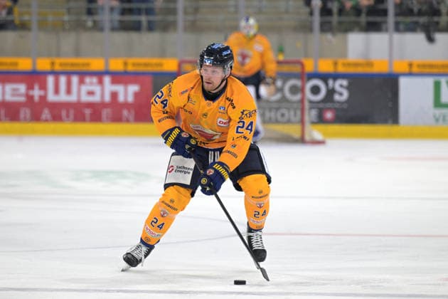 John Broda, Lausitzer Fuechse, 24 on the Puck: Bietigheim Steelers vs. Lausitzer Fuechse, Ice Hockey, DEL 2, 2026–2027 Season, September 20, 2026, Bietigheim Steelers vs. Lausitzer Fuechse, Ice Hockey, DEL 2, 2026–2027 Season, September 20, 2026, Bietigheim Copyright: xEibner-Pressefotox EP_TBR