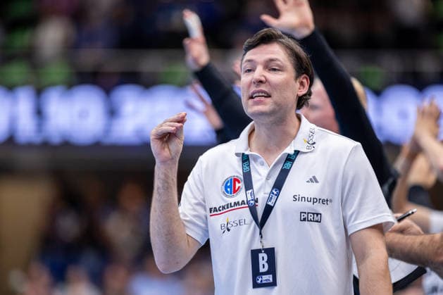 Johannes Sellin, HC Erlangen, coach gesturing; GER, TBV Lemgo Lippe vs. HC Erlangen, handball, 1st Bundesliga, Matchday 5, 2026–2027 season, September 20, 2026, GER, TBV Lemgo Lippe vs. HC Erlangen, Handball, 1st Bundesliga, Matchday 5, 2026–2027 season, September 20, 2026, Lemgo Copyright: xEibner-Pressefoto JanxRollingerx EP_JSK
