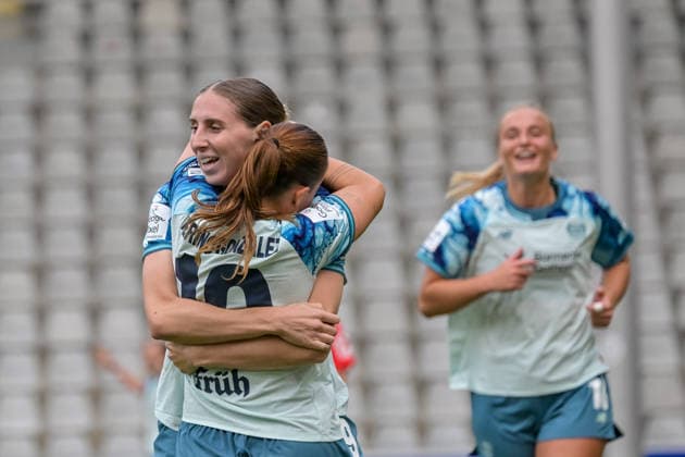 Celebration following the goal that made the score 1–2 by Estrella Merino, Bayer 04 Leverkusen Women, 10 GER, SC Freiburg vs. Bayer 04 Leverkusen, Women s Soccer, Bundesliga, Matchday 5, 2026–2027 Season, September 20, 2026 DFB regulations prohibit any use of photographs as image sequences and or quasi-video GER, SC Freiburg vs. Bayer 04 Leverkusen, Women’s Soccer, Bundesliga, Matchday 5, 2026–2027 Season, September 20, 2026, Freiburg Copyright: xEibner-Pressefotox EP_THS