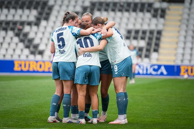 Soccer, Google Pixel Women s Bundesliga, Matchday 5, 2026–2027, SC Freiburg vs. Bayer 04 Leverkusen, September 20, 2026, Dreisamstadion, Freiburg, Estrella Merino Gonzalez (Bayer 04 Leverkusen), 10 goals, goal celebration, Freiburg Dreisamstadion, Baden-Württemberg, Germany Copyright: xFINLEYxMÖRCHx