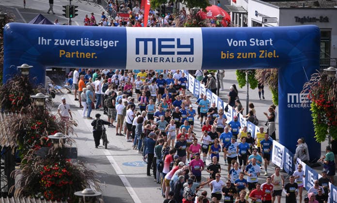 Running, Track and Field, Tübingen City Run 33, Erbelauf 2026, September 20, 2026, Overview, Runners on the Neckar Bridge