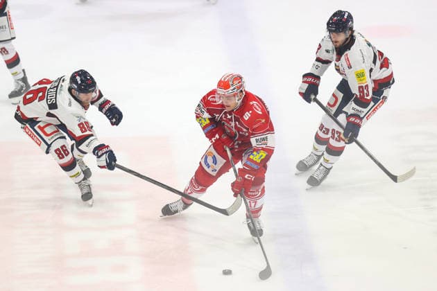 Ice hockey, DEL2, Eispiraten Crimmitschau v EHC Freiburg