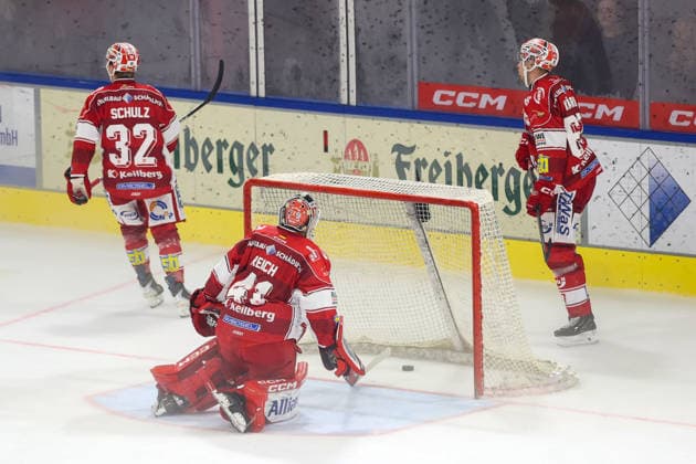 Sahnpark Crimmitschau, September 20, 2026; 2026–27 Season; Ice Hockey; 2nd Bundesliga; Regular Season; Game 2; Saxony Ice Rink; Eispiraten vs. EHC Freiburg 01; Kevin Reich, Goaltender; EPC had no chance; Kevin Reich, 32; EPC and Jarno Kärki (EPC) vs. Crimmitschau, Saxony, Germany