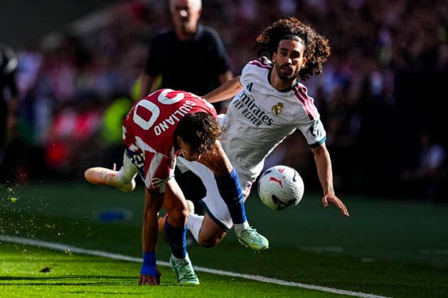 September 20, 2026, Madrid, Madrid, Spain: Marc Cucurella of Real Madrid CF and Giuliano Simeone of Atletico de Madrid in action during the Spanish League, LaLiga EA Sports, football match played between Atletico de Madrid and Real Madrid CF at Riyadh Air Metropolitano stadium on September 20, 2026, in Madrid, Spain. Atletico De Madrid V Real Madrid CF - LaLiga EA Sports  - ZUMAa181 20260920_zaa_a181_183 Copyright: xOscarxJ.xBarrosox