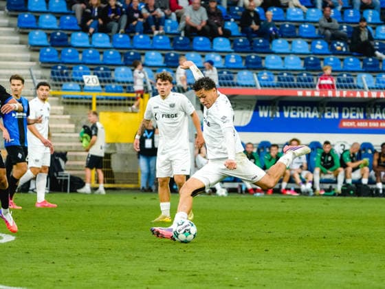 September 20, 2026, xwppx, Soccer 3rd Division, SV Waldhof Mannheim vs. Preußen Münster: Montell Ndikom (Preußen Münster) takes a shot on goal; the equalizer does not count