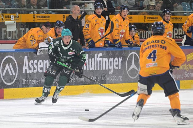 Dominik Klein, Bietigheim Steelers, 15 on the puck, Bietigheim Steelers vs. Lausitzer Fuechse, ice hockey, DEL 2, 2026–2027 season, September 20, 2026, Bietigheim Steelers vs. Lausitzer Fuechse, Ice Hockey, DEL 2, 2026–2027 Season, September 20, 2026, Bietigheim Copyright: xEibner-Pressefotox EP_TBR