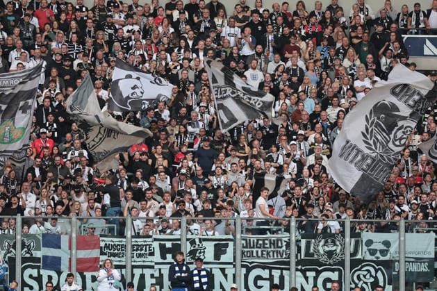 SV Elversberg fans at the 2026–27 Bundesliga 1 match between FC Schalke 04 and SV Elversberg. Copyright Thomas Pakusch Copyright: Thomas Pakusch