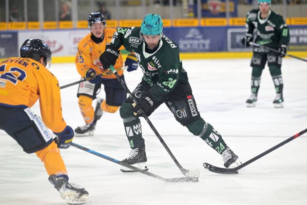 Cole Fonstad, Bietigheim Steelers, 24, on the puck: Bietigheim Steelers vs. Lausitzer Fuechse, ice hockey, DEL 2, 2026–2027 season, September 20, 2026, Bietigheim Steelers vs. Lausitzer Fuechse, Ice Hockey, DEL 2, 2026–2027 Season, September 20, 2026, Bietigheim Copyright: xEibner-Pressefotox EP_TBR