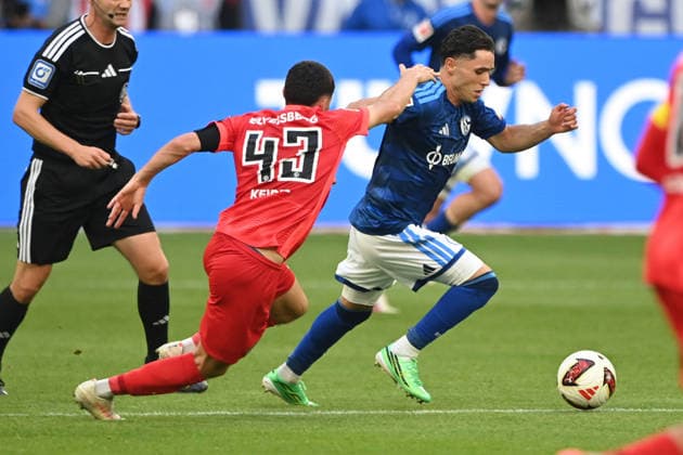 Soufiane EL FAOUZI (GE) vs. Felix KEIDEL (Elversberg) – Action, Tackle, FC Schalke 04 vs. SV 07 Elversberg Soccer Bundesliga 1, Matchday 3, matchday3, Spieltag3, on September 20, 2026, at the Veltins Arena in Gelsenkirchen, Germany. DFL regulations prohibit any use of photographs as image sequences and or quasi-video.