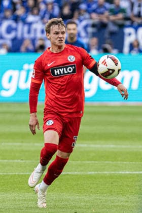1 Bundesliga FC Schalke 04 vs. SV Elversberg September 20, 2026 Cole Campbell SV Elversberg, September 39, 2026, Bundesliga Matchday 4, FC Schalke 04 vs. SV Elversberg, Veltins Arena, Gelsenkirchen, September 20, 2026. DFL regulations prohibit any use of photographs as image sequences and or quasi-video. Copyright: xBEAUTIFULxSPORTS Buriakovx