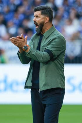 1 Bundesliga: FC Schalke 04 vs. SV Elversberg on September 20, 2026, at the Veltins Arena in Schalke; Coach Miron Muslic; Schalke is happy, clapping, claps, applause, applauds MH