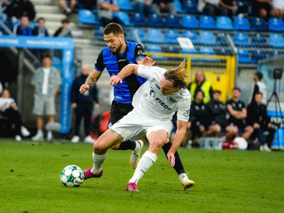 September 20, 2026, xwppx, Soccer 3rd Division, SV Waldhof Mannheim vs. Preußen Münster: Julian Ulbricht (SV Waldhof Mannheim) and Ryan Johansson (Preußen Münster) in a tackle