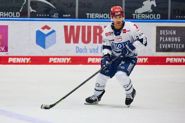 Portrait, Cutout: Austin Ortega, Schwenninger Wild Wings, 08 GER, Augsburger Panther vs. Schwenninger Wild Wings, Ice Hockey, PENNY DEL, Matchday 2, 2026–2027 Season, September 20, 2026 GER, Augsburger Panther vs. Schwenninger Wild Wings, Ice Hockey, PENNY DEL, Matchday 2, 2026–2027 Season, September 20, 2026 Germany Copyright: xEibner-Pressefoto GeraldxOelze-dexStoppanyx EP_ODS