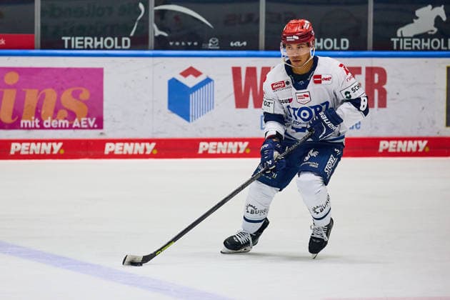 Portrait, Cutout: Austin Ortega, Schwenninger Wild Wings, 08 GER, Augsburger Panther vs. Schwenninger Wild Wings, Ice Hockey, PENNY DEL, Matchday 2, 2026–2027 Season, September 20, 2026 GER, Augsburger Panther vs. Schwenninger Wild Wings, Ice Hockey, PENNY DEL, Matchday 2, 2026–2027 Season, September 20, 2026 Germany Copyright: xEibner-Pressefoto GeraldxOelze-dexStoppanyx EP_ODS