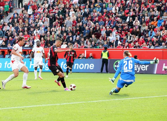 September 20, 2026 Soccer GER 2026–2027 Season 1st Bundesliga Matchday 4 Bayer 04 Leverkusen vs. RB Leipzig Patrik Schick 14 B04 misses the target, Goalkeeper Maarten Vandevoordt 26 RBL clears the ball DFL REGULATIONS PROHIBIT ANY USE OF PHOTOGRAPHS AS IMAGE SEQUENCES AND OR QUASI-VIDEO 1 Soccer Bundesliga September 20, 2026 Soccer GER Season 2026 2027 1 Bundesliga Matchday 4 Bayer 04 Leverkusen RB Leipzig