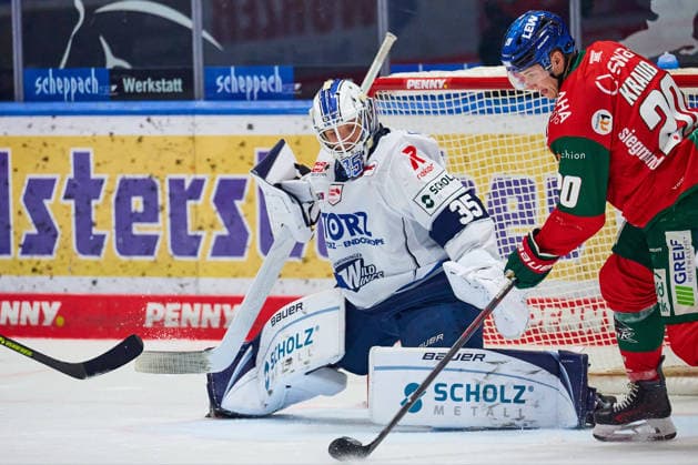 Philipp Krauß (Augsburger Panther), 20, scores against Simon Wolf (Schwenninger Wild Wings), 35, to make it 6–2 GER, Augsburger Panther vs. Schwenninger Wild Wings, ice hockey, PENNY DEL, Matchday 2, 2026–2027 season, September 20, 2026 GER, Augsburger Panther vs. Schwenninger Wild Wings, Ice Hockey, PENNY DEL, Matchday 2, 2026–2027 Season, September 20, 2026 Germany Copyright: xEibner-Pressefoto GeraldxOelze-dexStoppanyx EP_ODS