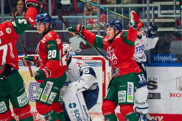 Philipp Krauß (Augsburger Panther, 20) and Kyle Wood (Augsburger Panther, 37) celebrate a goal after scoring to make it 6–2 GER, Augsburg Panthers vs. Schwenningen Wild Wings, ice hockey, PENNY DEL, Matchday 2, 2026–2027 season, September 20, 2026 GER, Augsburger Panther vs. Schwenninger Wild Wings, Ice Hockey, PENNY DEL, Matchday 2, 2026–2027 Season, September 20, 2026 Germany Copyright: xEibner-Pressefoto GeraldxOelze-dexStoppanyx EP_ODS