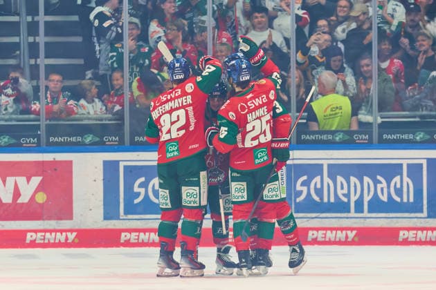 Celebrations after the goal that gave Augsburg a 1-0 lead GER, Augsburger Panther vs. Schwenninger Wild Wings, Ice Hockey, PENNY DEL, Matchday 2, 2026-2027 Season, September 20, 2026, GER, Augsburger Panther vs. Schwenninger Wild Wings, Ice Hockey, PENNY DEL, Matchday 2, 2026–2027 Season, September 20, 2026, Germany Copyright: xEibner-Pressefoto GeraldxOelze-dexStoppanyx EP_ODS