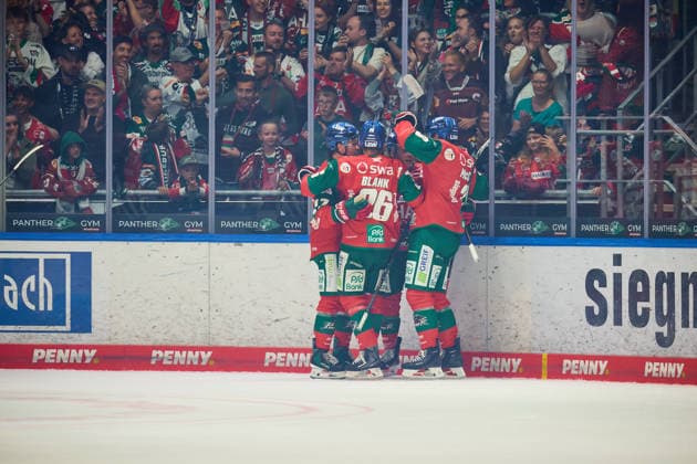 GER, Augsburger Panther vs. Schwenninger Wild Wings, Ice Hockey, PENNY DEL, Matchday 2, 2026–2027 Season, September 20, 2026 GER, Augsburger Panther vs. Schwenninger Wild Wings, Ice Hockey, PENNY DEL, Matchday 2, 2026–2027 Season, September 20, 2026 Germany Copyright: xEibner-Pressefoto GeraldxOelze-dexStoppanyx EP_ODS