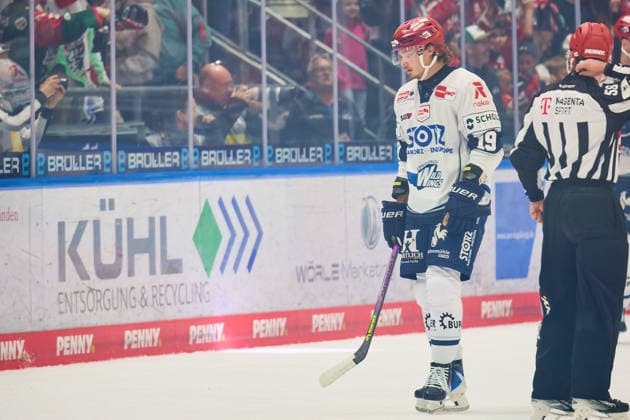 Hakon Haenelt Schwenninger Wild Wings, 19-0 loss GER, Augsburger Panther vs. Schwenninger Wild Wings, ice hockey, PENNY DEL, Matchday 2, 2026–2027 season, September 20, 2026 GER, Augsburger Panther vs. Schwenninger Wild Wings, ice hockey, PENNY DEL, Matchday 2, 2026–2027 season, September 20, 2026 Germany Copyright: xEibner-Pressefoto GeraldxOelze-dexStoppanyx EP_ODS