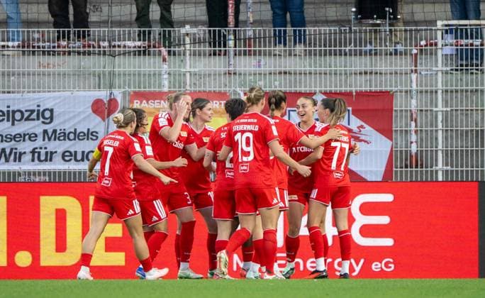 Soccer, Women, 2026–2027 Season, Google Pixel Women s Bundesliga, Matchday 5, 1. FC Union Berlin vs. RB Leipzig, Union celebrates after Lia Kamber scores the 1–0 goal (2nd from right), September 20, 2026, Copyright: xMatthiasxKochx