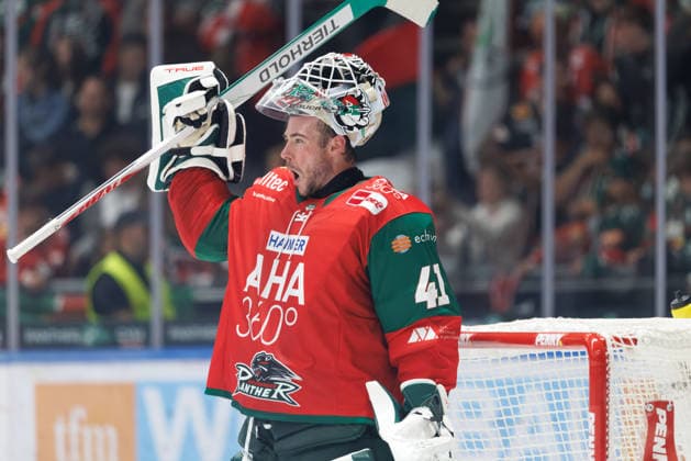 Peyton Jones, 41, of the Augsburger Panther during the game between the Augsburger Panther and the Schwenninger Wild Wings, ice hockey, men s, DEL, 2026–2027, Matchday 2 on September 20, 2026, in Augsburg, Curt Frenzel Stadium, Bavaria, Germany