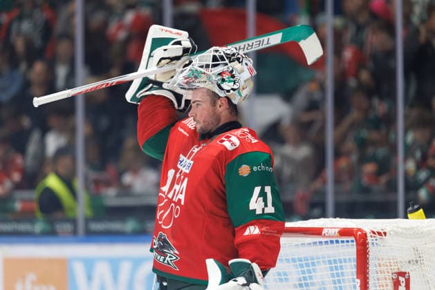 Peyton Jones, 41, of the Augsburger Panther during the game between the Augsburger Panther and the Schwenninger Wild Wings, ice hockey, men s, DEL, 2026–2027, Matchday 2 on September 20, 2026, in Augsburg, Curt Frenzel Stadium, Bavaria, Germany
