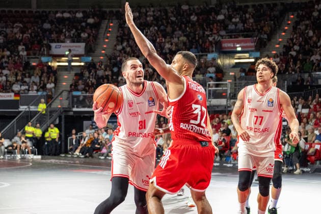 Daniel Keppeler 31 BMA365 Bamberg Baskets, Johannes Thiemann 32 FC Bayern Basketball, FC Bayern Basketball BMA365 Bamberg Baskets, BBL, Matchday 1, September 20, 2026, Munich, Bavaria, Germany Copyright: xkolbert-press UlrichxGamelx