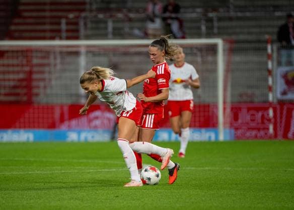 Soccer, Women, 2026–2027 Season, Google Pixel Women s Bundesliga Matchday 5, 1. FC Union Berlin vs. RB Leipzig, from left: Therese Simonsson (RB Leipzig), Jill Janssens (1. FC Union Women), September 20, 2026, Copyright: xMatthiasxKochx