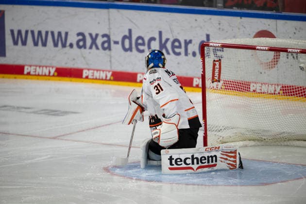 PENNY DEL 1 Cologne Sharks vs. Löwen Frankfurt, Cologne, September 20, 2026 Adam Scheel, Löwen Frankfurt, goaltender, 31 PENNY DEL 1 Cologne Sharks vs. Löwen Frankfurt on September 20, 2026, at the Lanxess Arena in Cologne, Germany Copyright: xBEAUTIFULxSPORTS AndreasxDickx