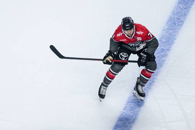 COLOGNE, GERMANY - 20 SEPTEMBER, 2026: Daniel Fischbuch - The PENNY DEL Ice hockey, Eishockey match Koelner Haie vs. Loewen Frankfurt at LANXESS arena.  Copyright: xVitaliixKliuievx