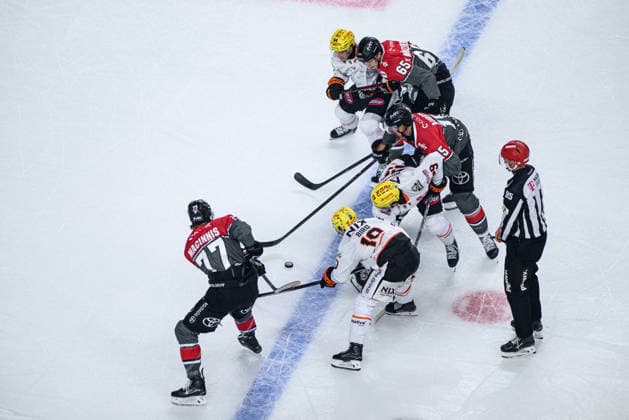 COLOGNE, GERMANY - 20 SEPTEMBER, 2026: - The PENNY DEL Ice hockey, Eishockey match Koelner Haie vs. Loewen Frankfurt at LANXESS arena.  Copyright: xVitaliixKliuievx