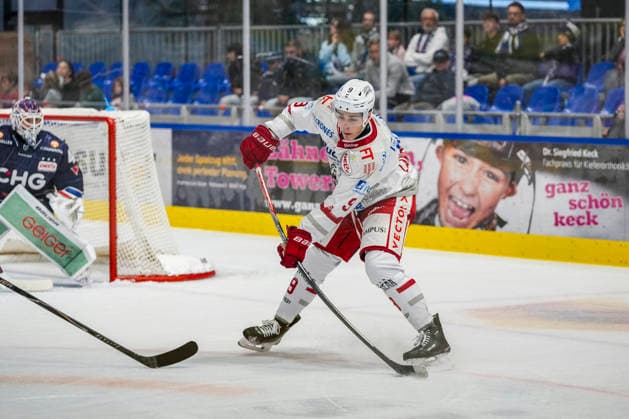 Pepino Langmeier Eisbaeren Regensburg, 9, GER, Ravensburg Towerstars vs. Eisbaeren Regensburg, Ice Hockey, DEL2 Regular Season, Matchday 2, 2026–2027 Season, September 20, 2026, GER, Ravensburg Towerstars vs. Eisbären Regensburg, Ice Hockey, DEL2 Regular Season, Matchday 2, 2026–2027 Season, September 20, 2026, Ravensburg Copyright: xEibner-Pressefoto MaximilianxRistx EP_MRT