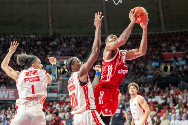 Jonathan Baehre 1 BMA365 Bamberg Baskets, Hason Ward 20 BMA365 Bamberg Baskets, Austin Wiley 50 FC Bayern Basketball, FC Bayern Basketball BMA365 Bamberg Baskets, BBL, Matchday 1, September 20, 2026, Munich, Bavaria, Germany Copyright: xkolbert-press UlrichxGamelx