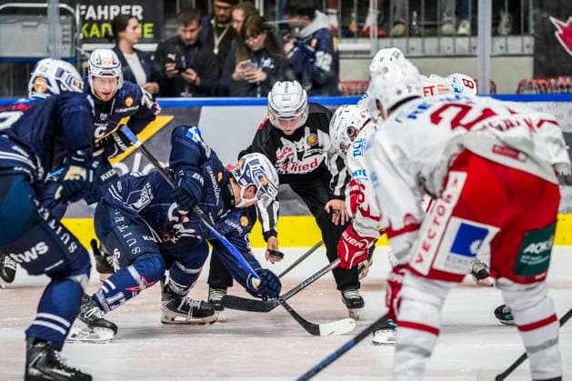 Bully Matt Fonteyne, Ravensburg Towerstars, 17, GER, Ravensburg Towerstars vs. Eisbären Regensburg, Ice Hockey, DEL2 Regular Season, Matchday 2, 2026–2027 Season, September 20, 2026, GER, Ravensburg Towerstars vs. Eisbären Regensburg, Ice Hockey, DEL2 Regular Season, Matchday 2, 2026–2027 Season, September 20, 2026, Ravensburg Copyright: xEibner-Pressefoto MaximilianxRistx EP_MRT