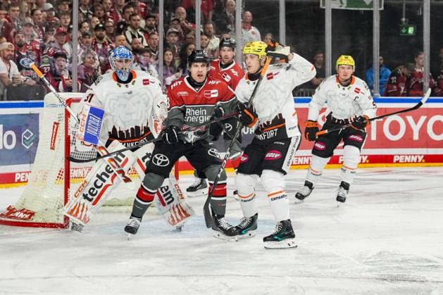 Ice Hockey: Penny DEL, Matchday 2—Cologne Sharks vs. Frankfurt Lions on September 20, 2026, at the Lanxess Arena in Cologne. From left to right: Adam Scheel (Frankfurt), Patrick Russell (Cologne), Marcel Noebels (Cologne), Daniel Wirt (Frankfurt), Maksim Matushkin (Frankfurt). In accordance with the regulations of the DEL (German Ice Hockey League), the publication and further use of these images in electronic media and on devices of any kind during the game is not permitted. xDMx