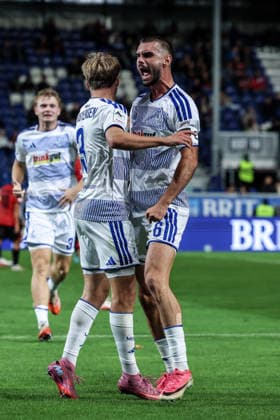 Sports, Soccer, 3rd Division, 2026–2027 Season, Matchday 7: SV Wehen Wiesbaden vs. MSV Duisburg, September 20, 2026, BRITA Arena: MSV Duisburg celebrates after Frederik Christensen scores to make it 3–0; the three players are celebrating in Wiesbaden at the BRITA Arena in Hesse, Germany