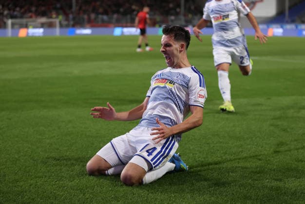 September 20, 2026, Soccer 3rd Division, SV Wehen Wiesbaden vs. MSV Duisburg, from left, goal celebration for the 1–4 goal by Conor Noß of MSV Duisburg, goal celebration, celebrating the goal. DFL and DFB regulations prohibit any use of photographs as image sequences and or quasi-video. xdcx Copyright: HMBxMedia Claus