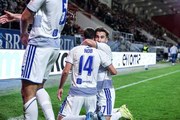 Sports, Soccer, 3rd Division, 2026–2027 Season, Matchday 7: SV Wehen Wiesbaden vs. MSV Duisburg, September 20, 2026, BRITA Arena: MSV Duisburg celebrates after Conor Noß scores to make it 4–1; the players are thrilled, Wiesbaden, BRITA Arena, Hesse, Germany