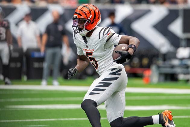 September 20, 2026: Cincinnati Bengals wide receiver Tee Higgins (5) runs after making a catch during a game between the Cincinnati Bengals and the Houston Texans in Houston, TX. .. CSM - ZUMAc04_ 20260920_zma_c04_049 Copyright: xTraskxSmithx
