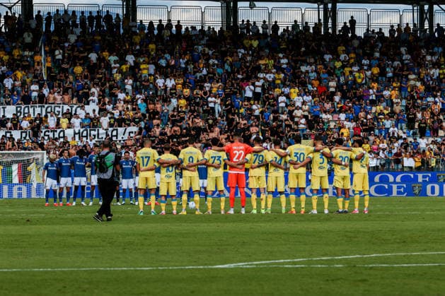 SOCCER - Serie A - Frosinone Calcio vs. Como 1907 Photo by IPA ABACAPRESS.COM88766661 - The Frosinone CALCIO and Como 1907 teams in memory of Sandro Mazzola during the Frosinone Calcio vs. Como 1907 Italian Serie A soccer match in Frosinone, Italy, on September 20, 2026 Frosinone Italy  Copyright: xIPAxSport ABACAx