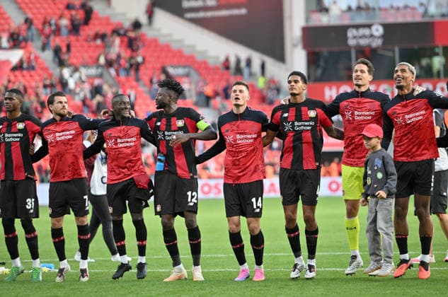 Final celebration for LEV; the players celebrate in front of the fans. Soccer, Bundesliga 1, Matchday 4: Bayer 04 Leverkusen vs. RB Leipzig, on September 20, 2026, in Leverkusen, Germany. DFL regulations prohibit any use of photographs as image sequences and or quasi-video. Ã‚Â