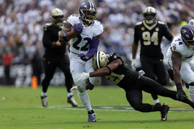 BALTIMORE, MD - SEPTEMBER 20: Baltimore Ravens running back Derrick Henry (22) finds open field during a NFL, American Football Herren, USA football game between New Orleans Saints and Baltimore Ravens September 20, 2026 at M&T Bank Stadium in Baltimore, MD (Photo by Charles Brock Icon Sportswire) NFL: SEP 20 Saints at Ravens EDITORIAL USE ONLY Icon260920051