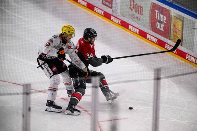 COLOGNE, GERMANY - 20 SEPTEMBER, 2026: Timo Kose, Robin Press - The PENNY DEL Ice hockey, Eishockey match Koelner Haie vs. Loewen Frankfurt at LANXESS arena.  Copyright: xVitaliixKliuievx